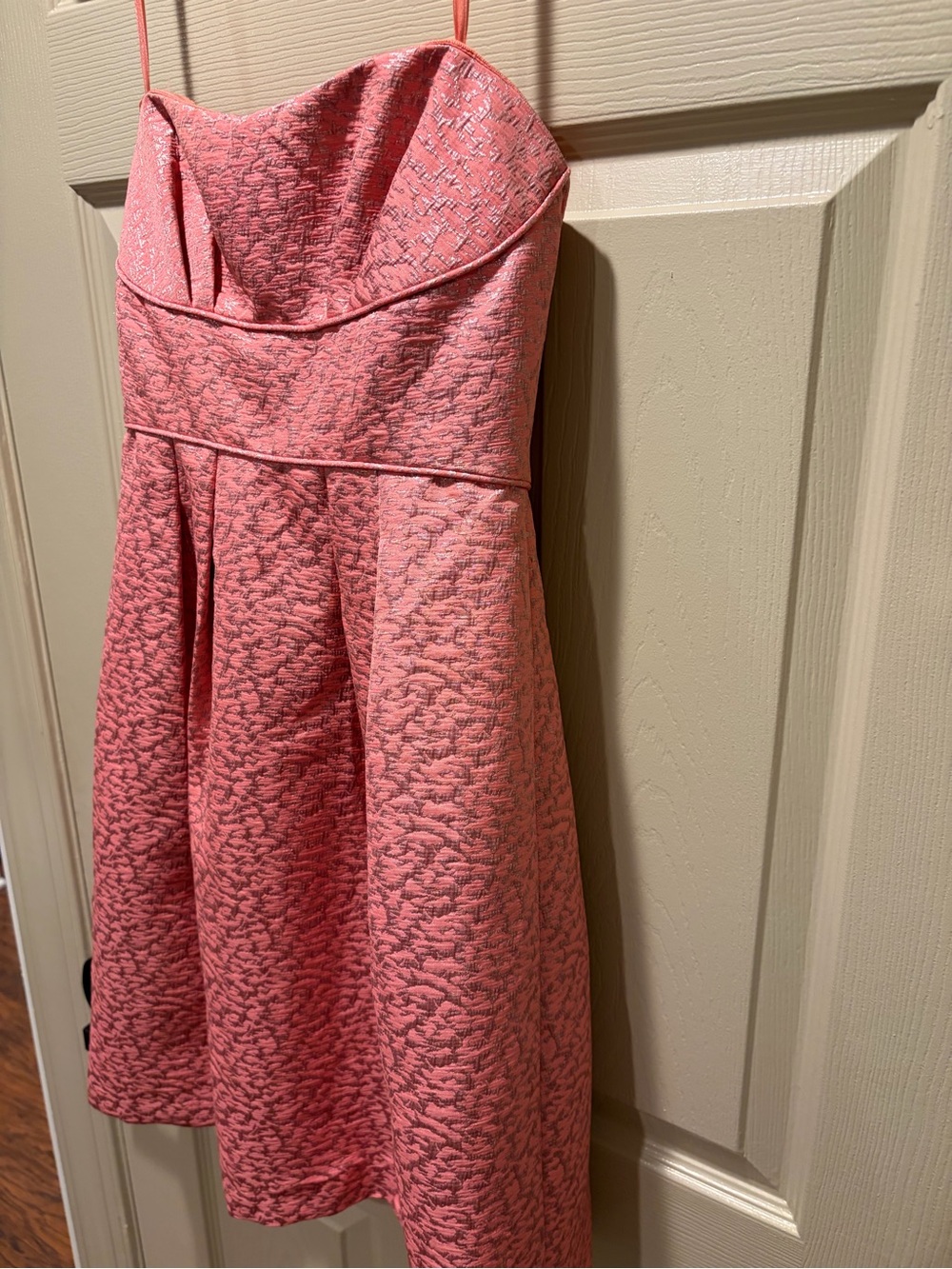 BCBGMAXAZRIA Size 0 Peach Blush Metallic Jacquard Fit & Flare Cocktail Dress